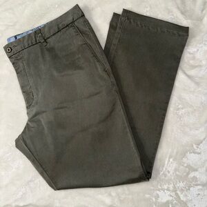 Tommy Bahama Men's Boracay Dark Olive Chinos